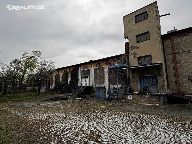 Prodej skladového prostoru 3 700 m² – pohled 3