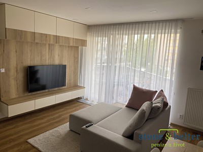 Pronájem bytu 2+kk 50 m² (Jednopodlažní)