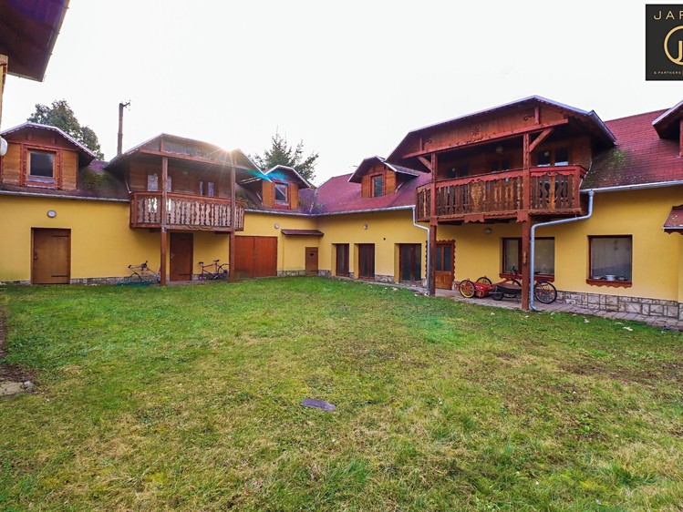 Haus zum Kauf, 1.400 m² (4 von 6)