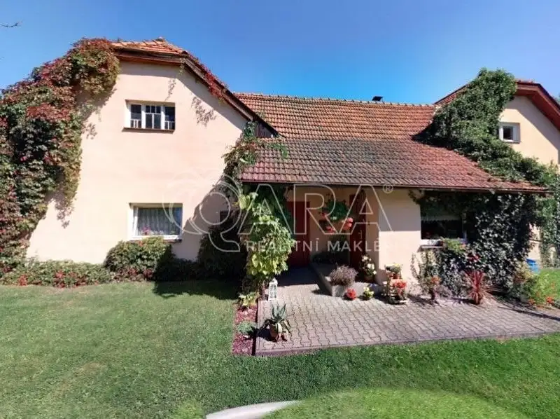 Prodej rodinného domu 120 m², pozemek 651 m², Stašov – náhled fotky 1