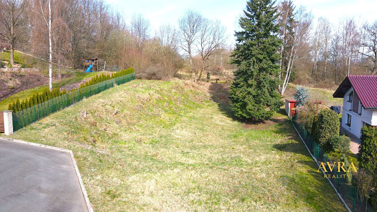 Prodej stavebního pozemku 1253 m²