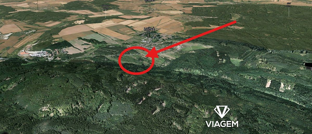 Prodej zahrady 1999 m², Lužná – fotka 1 z 3
