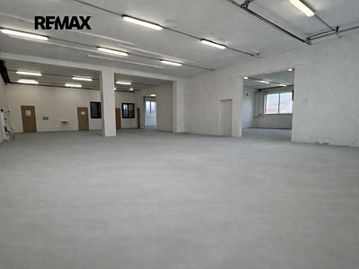 Pronájem výrobní haly, prostoru 454 m²