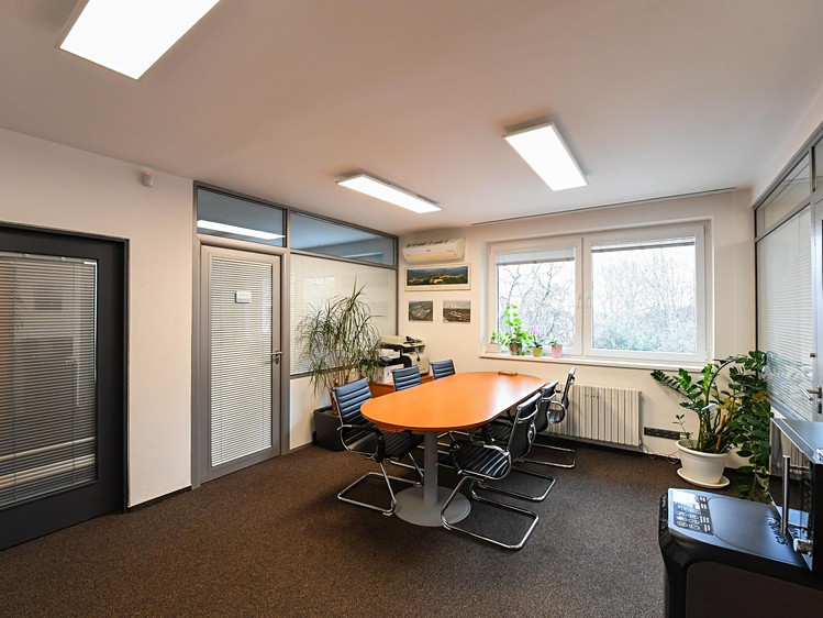 Будинок в оренду, 700 м² (9 з 23)