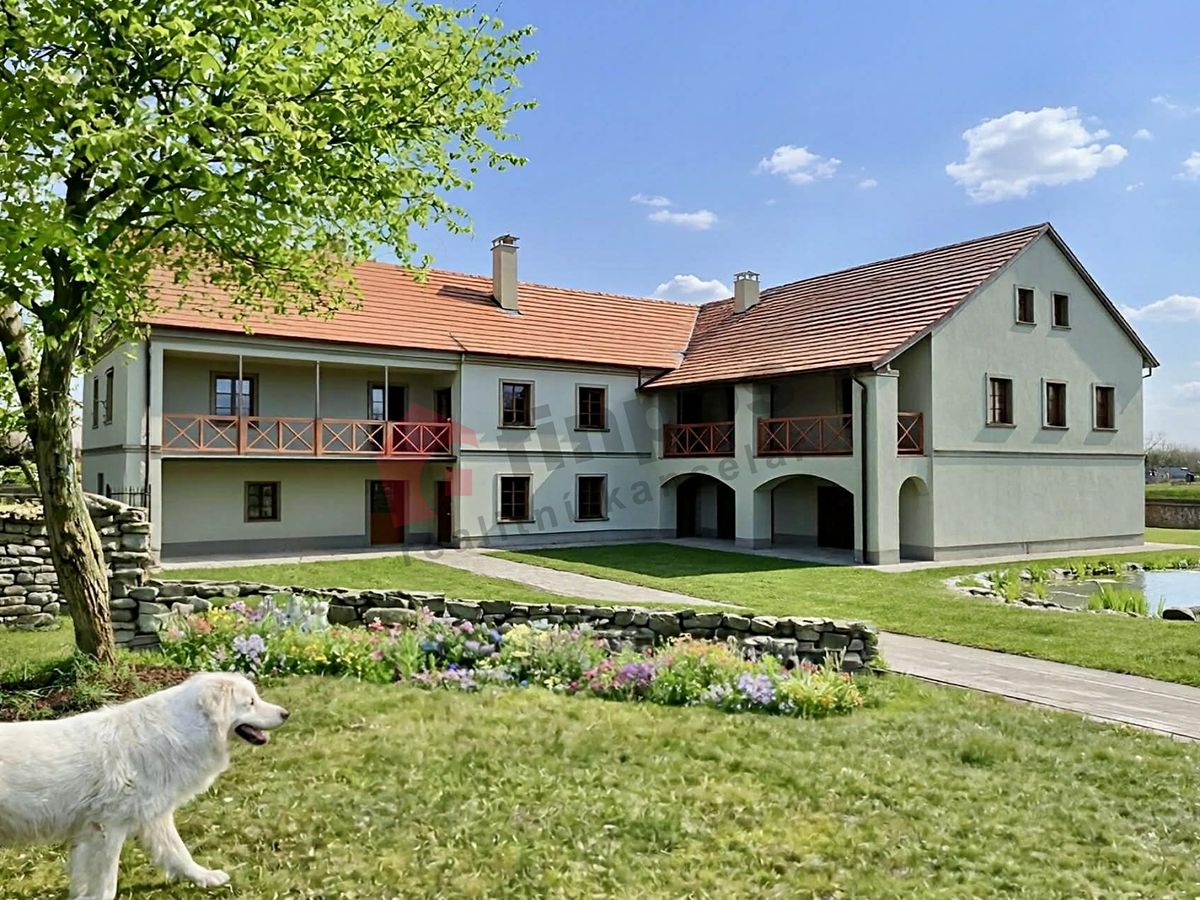 Prodej bytu 2+kk 100 m² – fotografie 2