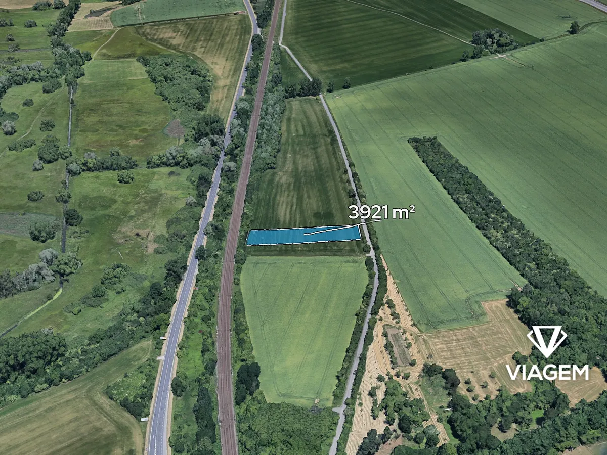 Prodej podílu 1/8 pole 490 m²