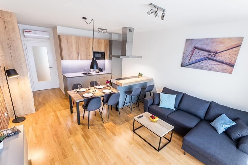 Pronájem bytu 2+kk 68 m² – fotografie 3