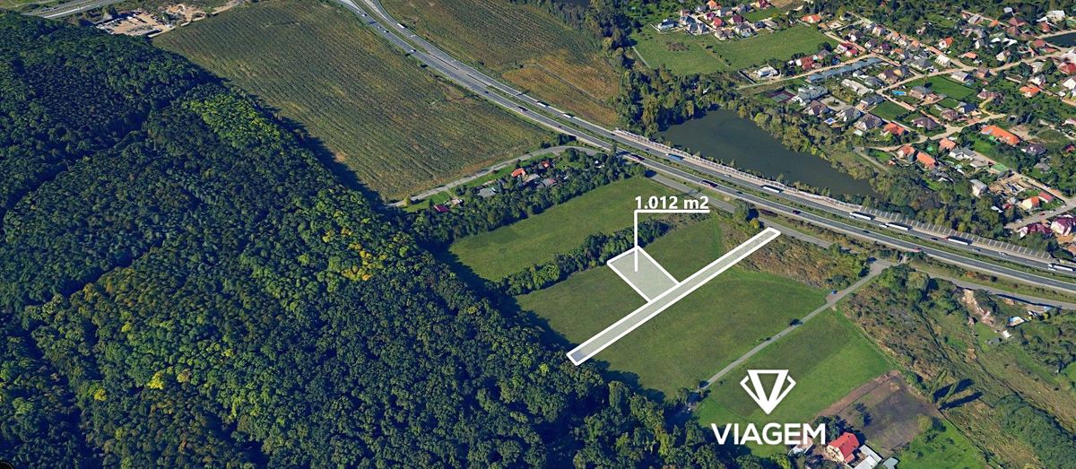 Prodej zahrady 1012 m², Praha – fotka 1 z 3