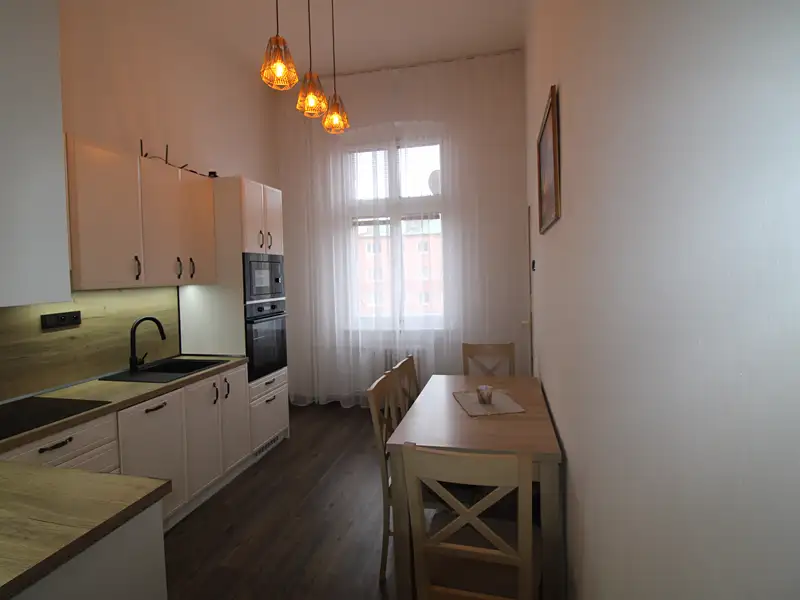 Prodej bytu 3+1 77 m², Karlovy Vary – náhled fotky 3