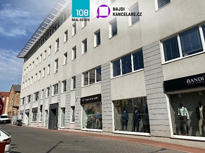 Pronájem kanceláře 394 m²