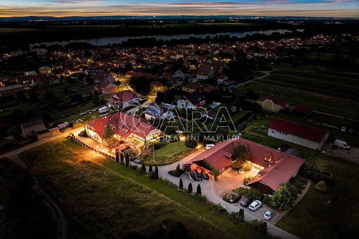 Prodej ubytovacího zařízení 1450 m²