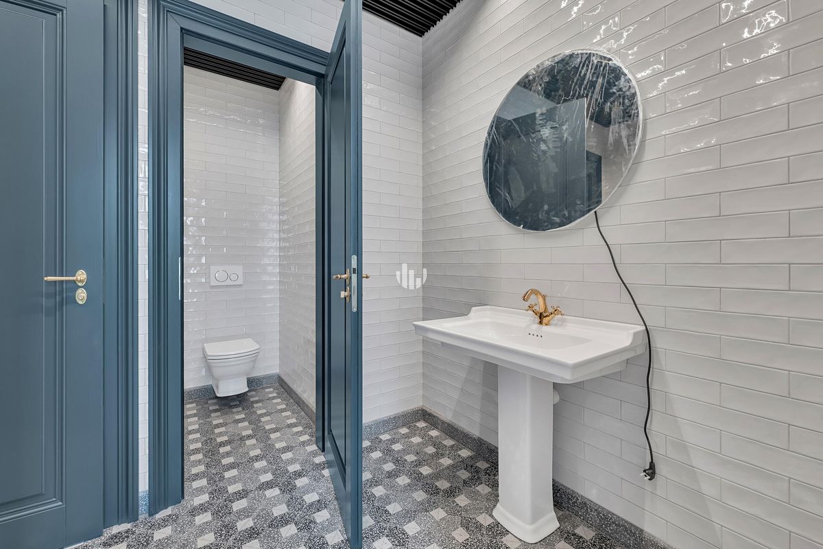 Pronájem kanceláře 384 m² – fotografie 5