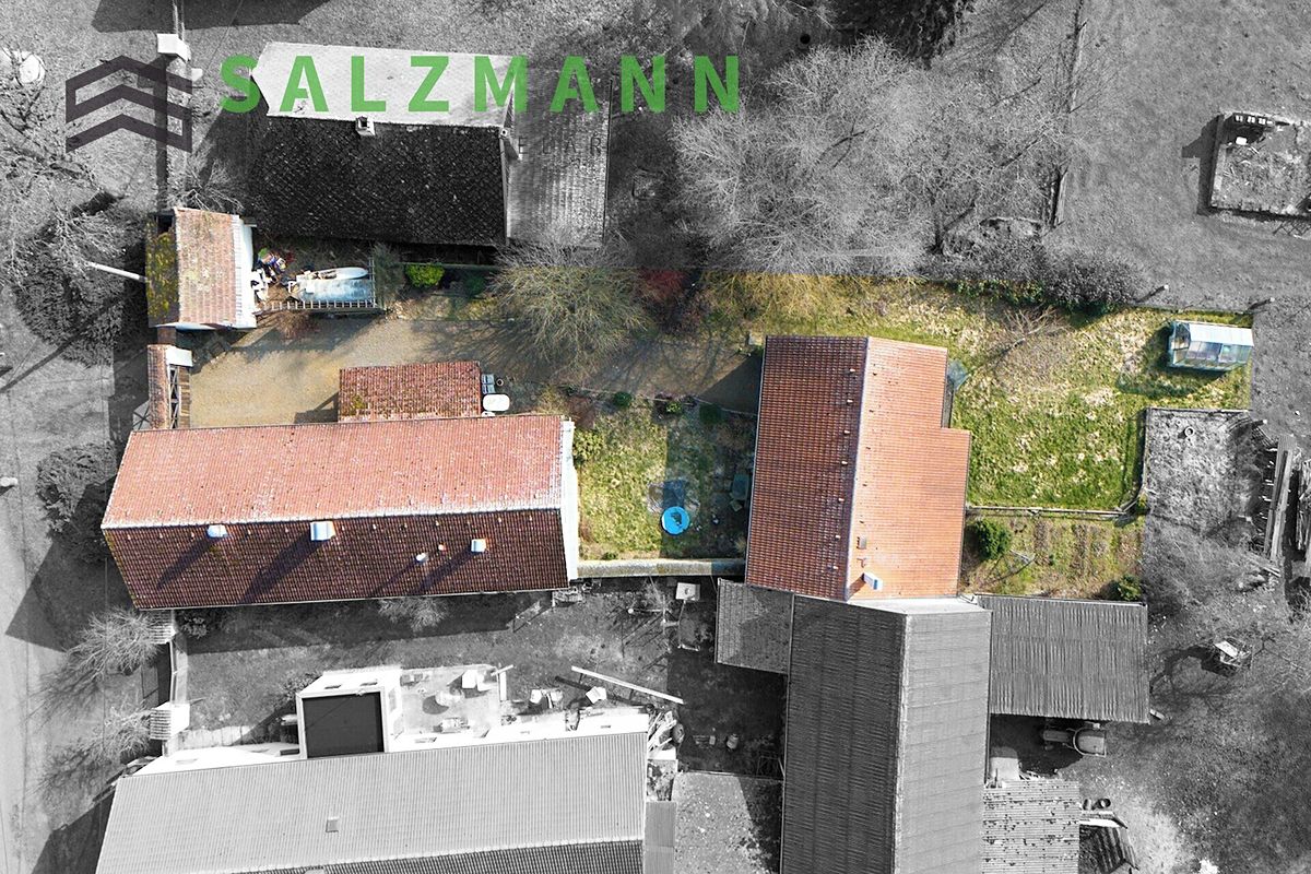 Prodej rodinného domu 220 m², pozemek 909 m² – fotografie 3
