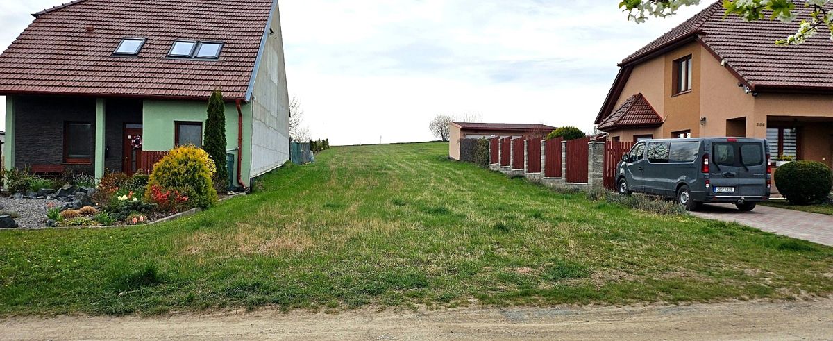 Prodej stavebního pozemku 1606 m² – fotografie 2