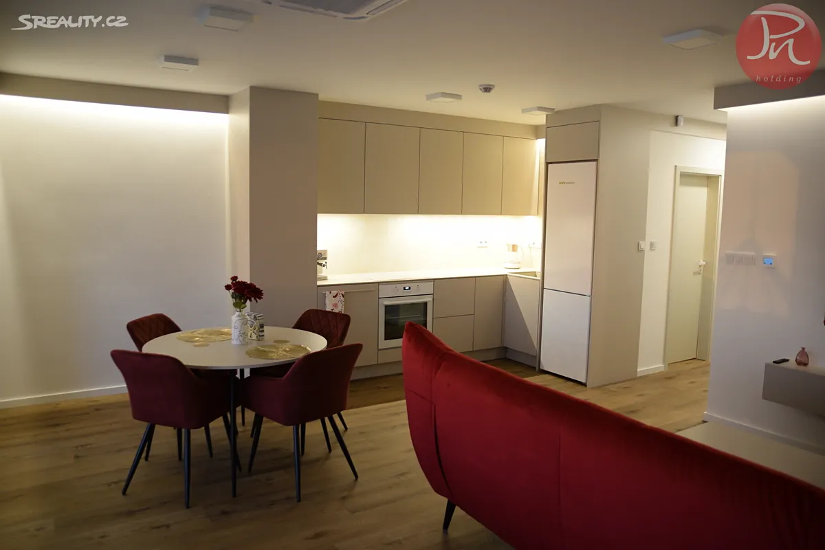 Pronájem bytu 2+kk 53 m², Soběšovice