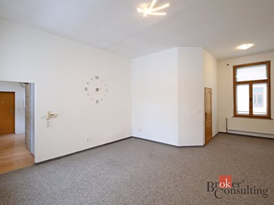 Pronájem bytu 4+kk 83 m²