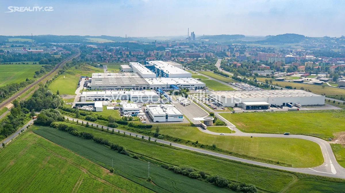 Pronájem skladového prostoru 2293 m², Olomoucká
