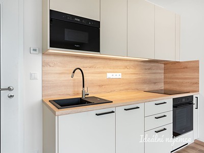 Pronájem bytu 1+kk 37 m²