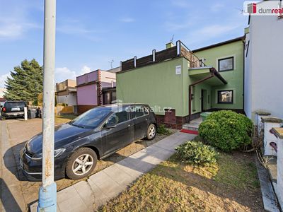 Prodej rodinného domu 280 m², pozemek 262 m²