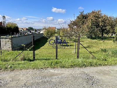Prodej pozemku, 867 m² (2 z 7)