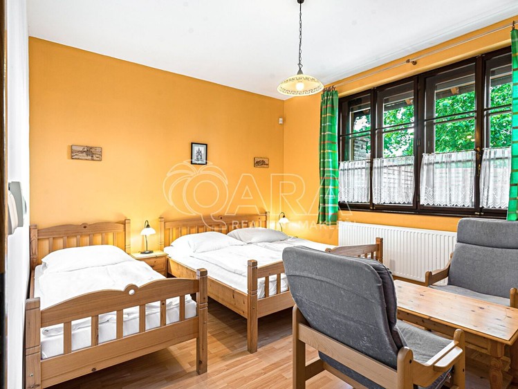 Prodej komerčního prostoru, 1 450 m² (20 z 28)