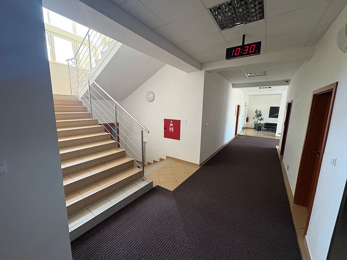 Pronájem kanceláře 34 m² – fotografie 2