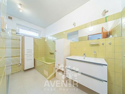 Prodej rodinného domu 166 m², pozemek 177 m²
