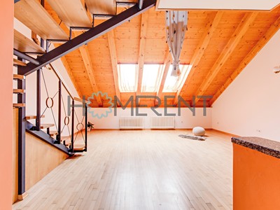 Pronájem bytu 3+kk 104 m² (Mezonet)