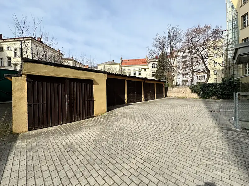 Prodej garáže 25 m², Praha – náhled fotky 2