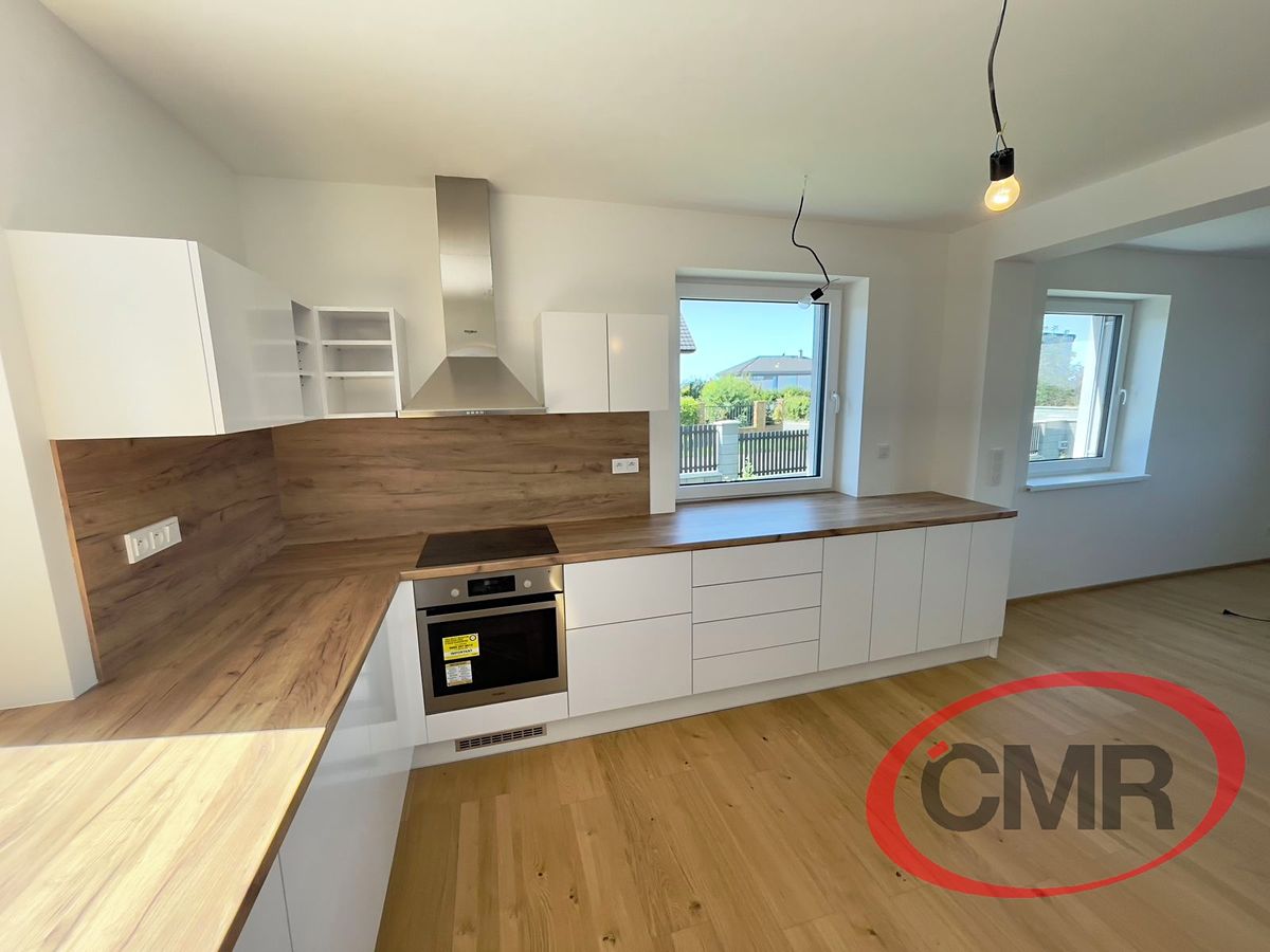 Prodej rodinného domu 183 m², pozemek 783 m² – fotografie 5