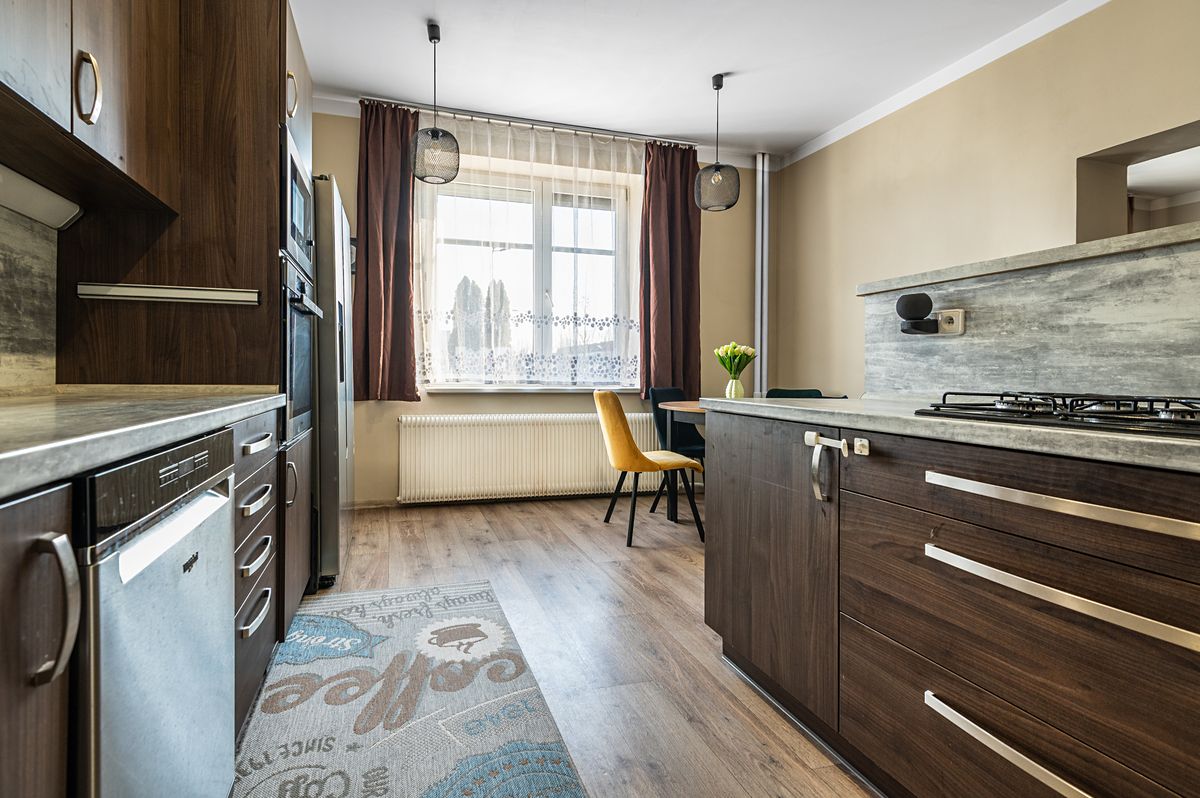 Prodej rodinného domu 150 m², pozemek 458 m² – fotografie 3