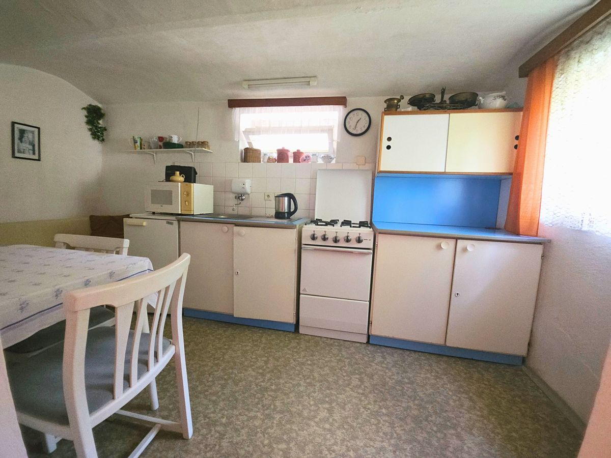 Prodej rodinného domu 50 m², pozemek 376 m² – fotografie 4