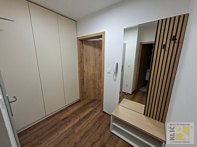 Pronájem bytu 1+kk 44 m² – fotografie 2