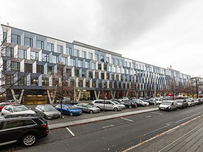 Pronájem kanceláře 180 m²