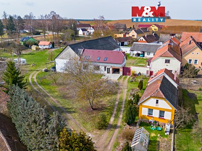 Prodej  rodinného domu 350 m², pozemek 7 949 m²