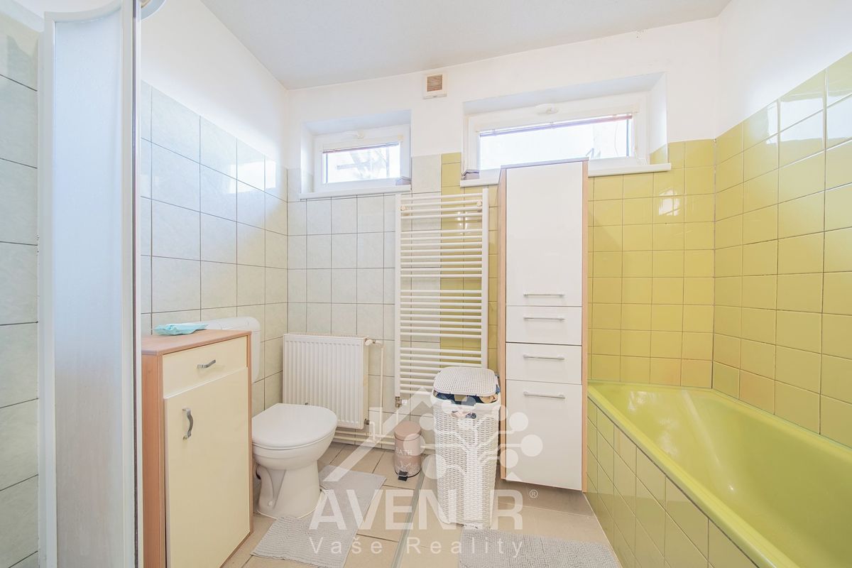Prodej rodinného domu 166 m², pozemek 177 m² – fotografie 2
