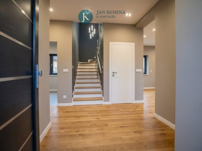 Prodej bytu 4+kk 109 m²