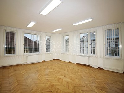 Pronájem kanceláře 82 m²