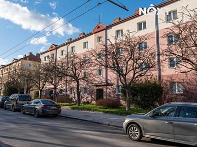 Pronájem bytu 2+1 53 m² (Jednopodlažní)