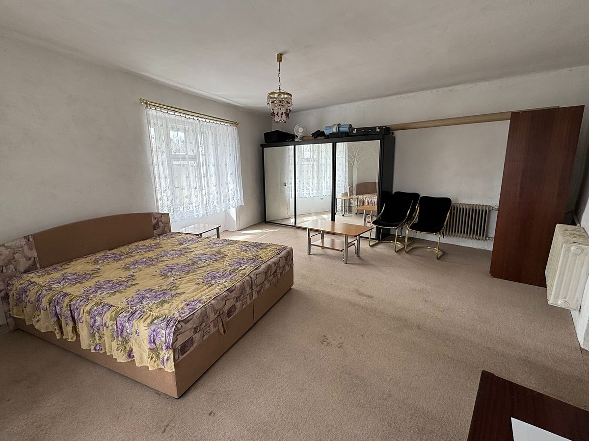 Prodej rodinného domu 200 m², pozemek 283 m² – fotografie 4
