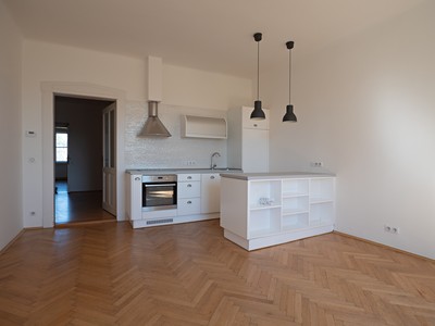 Pronájem bytu 3+kk 79 m² (Jednopodlažní)