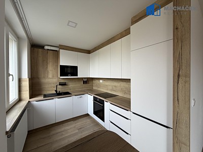 Pronájem bytu 3+kk 65 m² (Jednopodlažní)