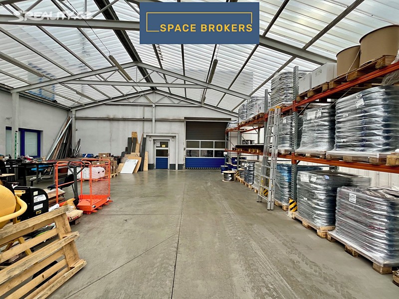Pronájem skladového prostoru 2 107 m² – pohled 2