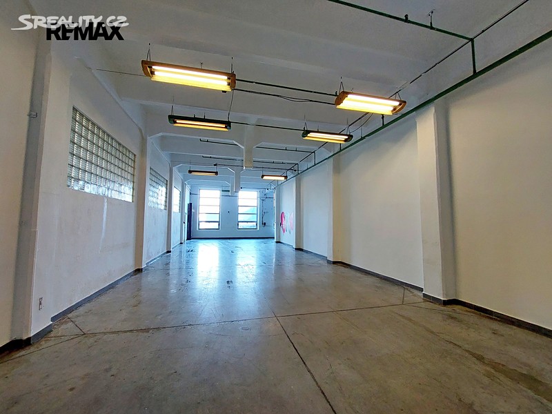 Pronájem skladového prostoru 115 m² – pohled 2