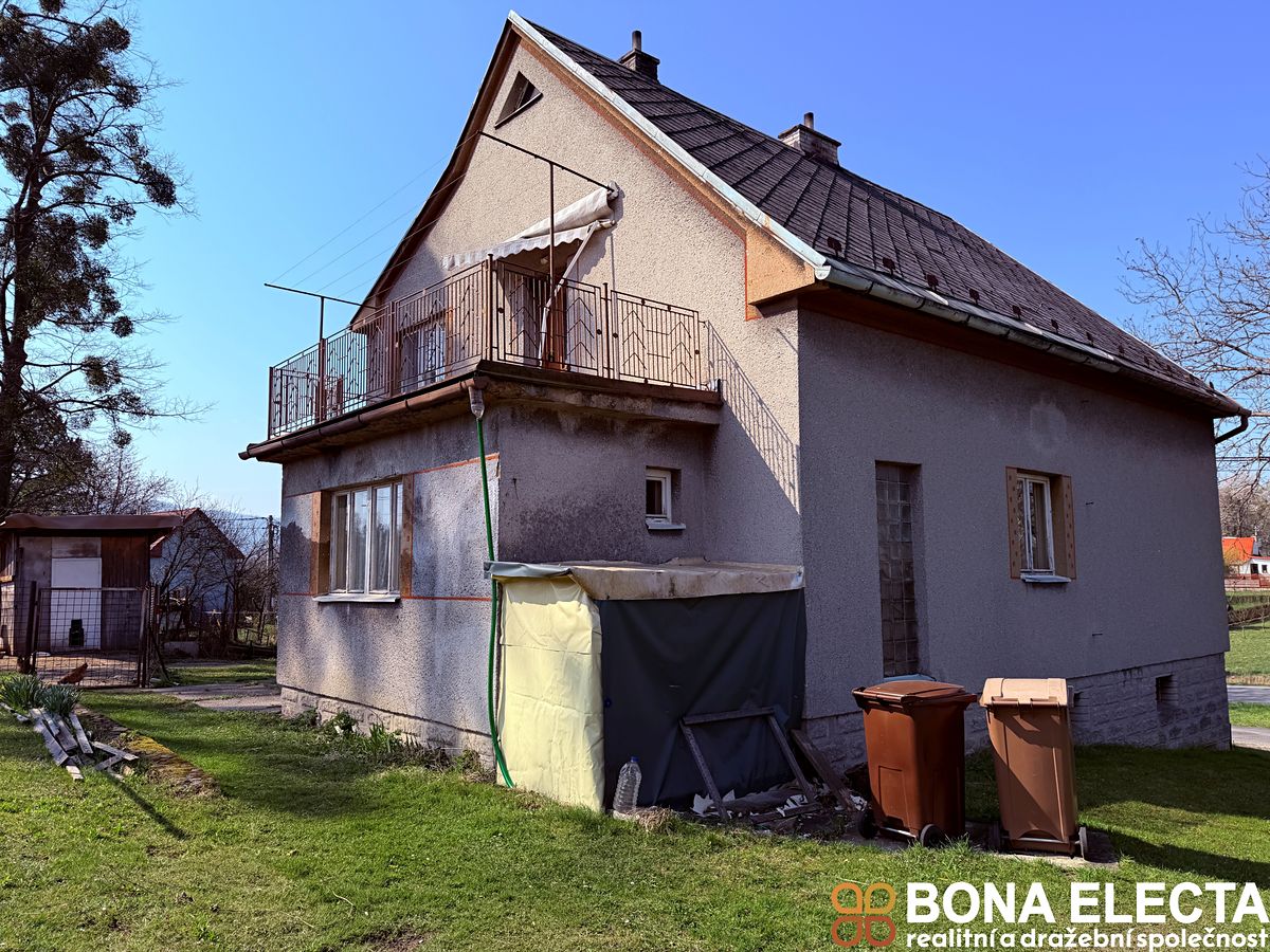 Prodej rodinného domu 160 m², pozemek 1002 m² – fotografie 3