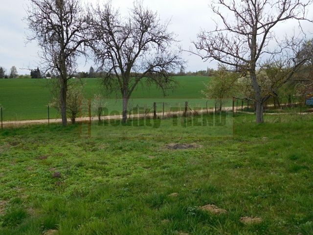 Prodej zahrady 2000 m² – fotografie 3
