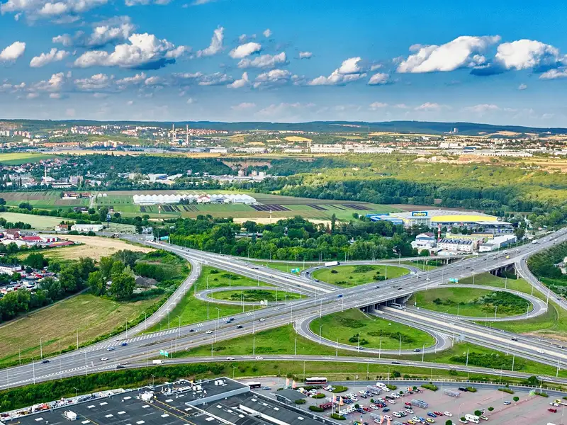 Prodej komerčního pozemku 10000 m², Brno – náhled fotky 1