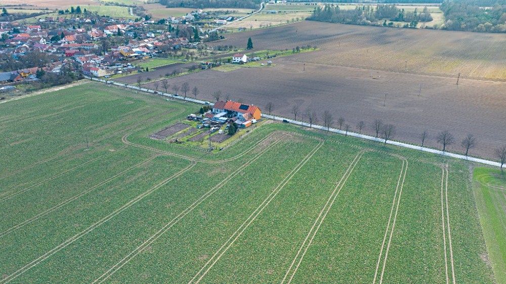 Prodej stavebního pozemku 2157 m² – fotografie 4