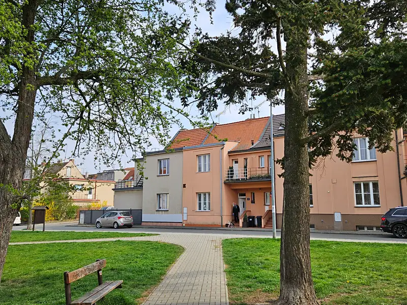 Prodej rodinného domu 110 m², pozemek 156 m², Praha – náhled fotky 3