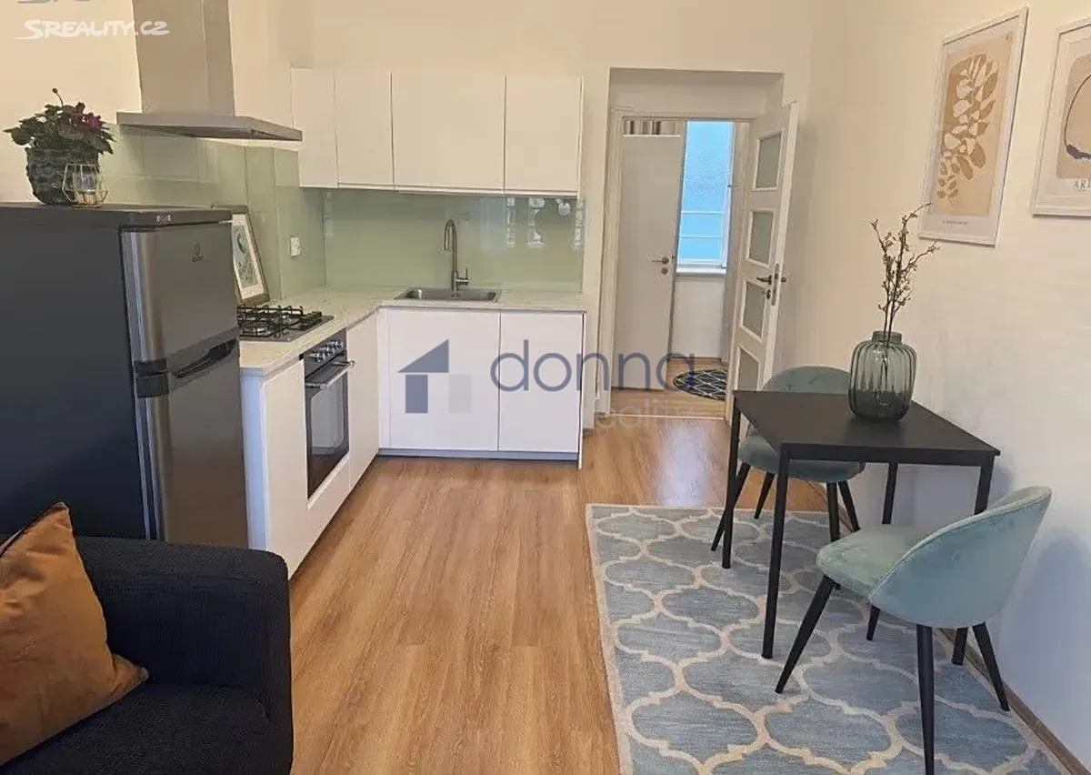 Pronájem bytu 2+kk 44 m², Praha